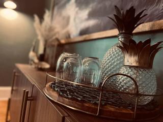 Midnight Bungalow, near Cargo District & Downtown Wilmington - Wilmington - 1