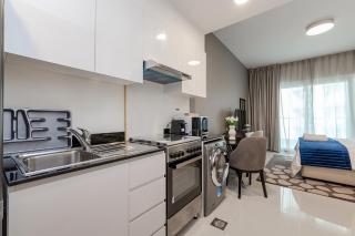 Cozy studio at DamacHills2 - Dubai - 5