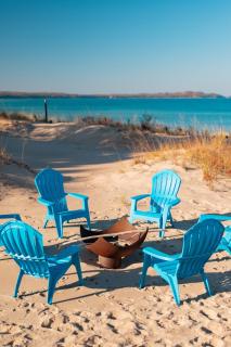 Midcentury home, private beach. large great room - 4