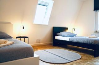 Geräumiges Wohnen für 7 Personen- Parkplatz- Waschmaschine- 3 Schlafzimmer - 1