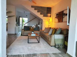 The Lemon Tree by the Sea - La Cala de Mijas - 4