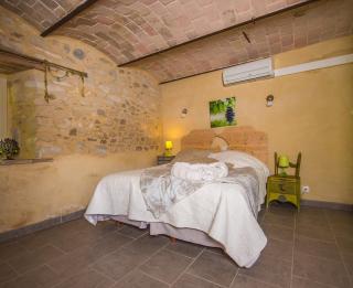 Gîte avec jacuzzi privatif dans un mas provençal - Les Fumades-Les Bains - 3