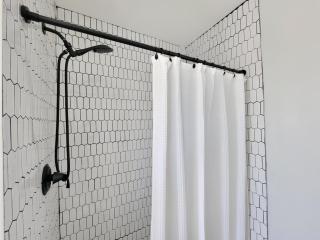 Room for rent with own bathroom - 8