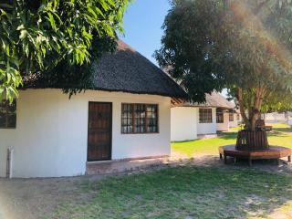 Emakhabeleni Bed & Breakfast - 3