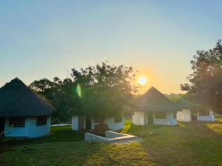 Emakhabeleni Bed & Breakfast - 0
