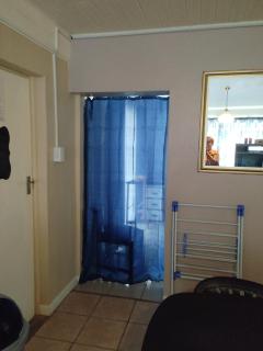 San-Lou Airbnb - Sunridge Park - 6