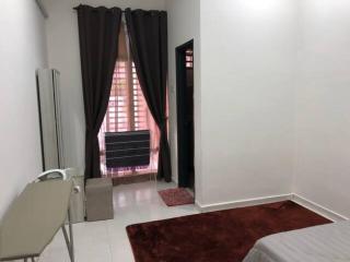 Evergreen 1 Homestay Kuantan - Kuantan - 1
