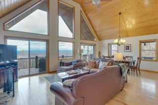 Spacious Murphy Retreat with Decks and Game Room! - Salem - 7
