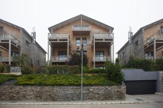 Gloom 3-BR Apt in Tilal Faqra - 0