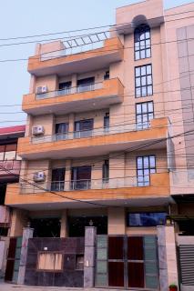Lyf Corporate Suites - Noida Sector 19 - 9