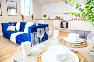 Shrewsbury apartments by BEVOLVE - Free Parking - 3