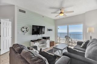 Stunning Oceanfront Condo with Resort Amenities condo - 9