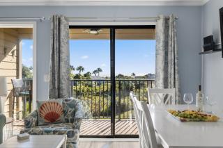 Beach view Balcony Huge Pool Cozy Villa - Hilton Head Island - 4