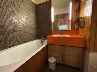 Studio confortable avec balcon, baignoire et accès direct aux pistes à La Croisette - FR-1-452-51 - Les Menuires - 2
