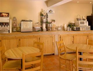 Super 8 by Wyndham Socorro - 7