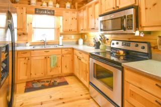 The Riverwood Family Cabin - 3