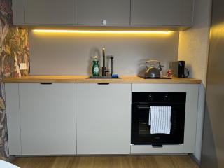 calm and central studio - 8