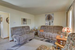 Family-Friendly Home with Fire Pit about 10 Mi to Akron! - 5