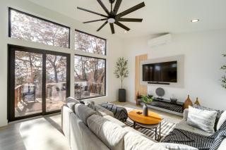 Modern Mountain-View Sanctuary in Pisgah Forest - Pisgah Forest - 0