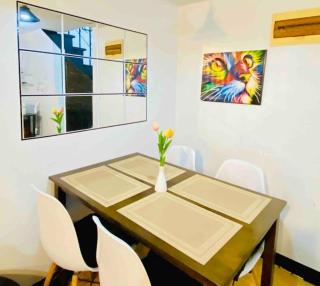 Affordable Staycation with Netflix, Retro Game Videoke - Cainta - 5