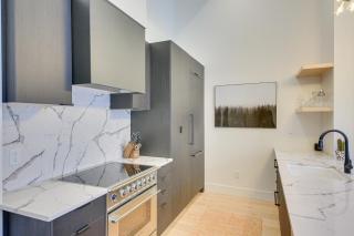 Luxe Schweitzer Condo with Hot Tub Ski-InandSki-Out! - Sandpoint - 3