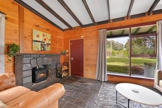 Mt Elephant Forrest Cabin - - 2