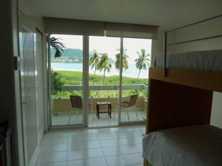 Oceanfront Condo Terrace & Amenities WiFi 30mbps - 6