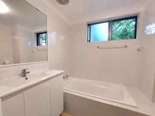 Eastwood Furnished Apartments - Sydney - 5