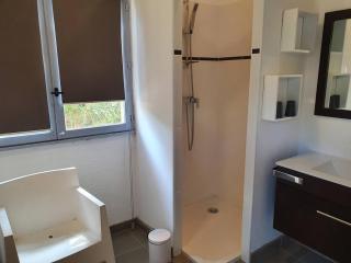 Villa Contemporaine à Sainte-Maxime, Piscine, Proche Plage, 8 Pers., 4 Étoiles - FR-1-768-36 - Sainte-Maxime - 1