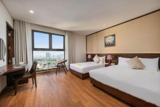 Golden Lotus Hotel Da Nang - Rooftop Bar Sea View - Da Nang - 4