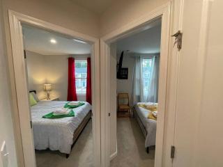 Family friendly home WiFi modern comfort - Greenville - 8