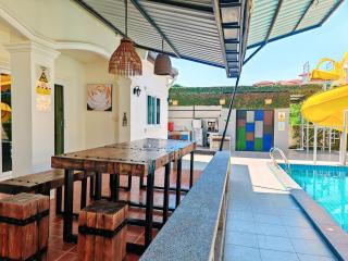 Baan Big Family Pool Villa - 1