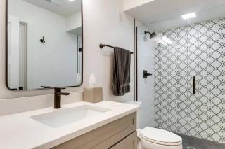 New two room apartment close to stadium and downtown on a park - 7
