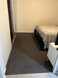 Fortitude Valley sharing apartments with other guests - 5