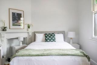 Newtown Nest - Chic Terrace Living off King Street - Sídney - 9