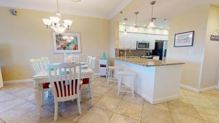 Beach Manor 0404 - 8