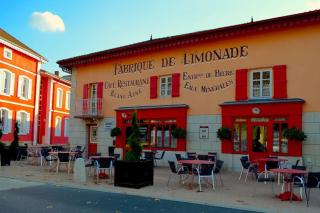 Villa de 2 à 10 personnes tarif en fonction du nombre de personnes - Vonnas - 6