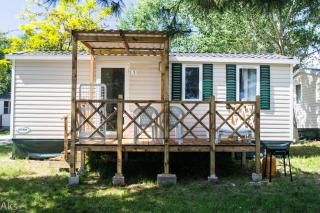 Happy Camp mobile homes in BalatonTourist Füred Camping & Bungalows - Balatonfüred - 9