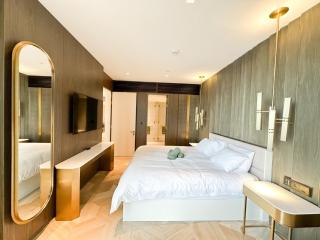 Luxury Stay At Five Palm Residence - 2