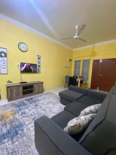 RUMAHREHATCo Homestay - Batu Lima - 1