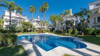Cozy Pearl In Puerto Banus - 4