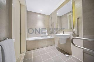 Luxurious Studio Retreat in Maison Prive, Dubai - Dubai - 4