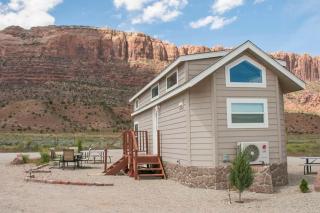 Redrock Moab Tiny House w Large Loft Site 8 - Moab - 0