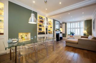 Veeve - Pine Glow Perfection - Londra - 0