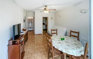 Nice Apartment In Six-Fours-Les-Plages - Six-Fours-les-Plages - 8