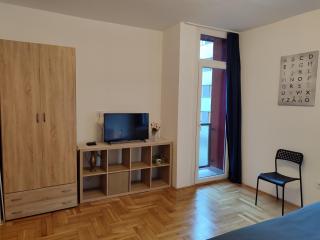 Castle Corner Apartment - Budapest - 5