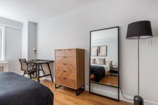 Lenox Hill 2br w gym doorman close to moma NYC-1283 - 2