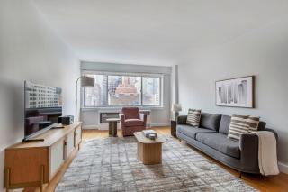 Lenox Hill 2br w elevator doorman nr art NYC-1284 - New York - 0