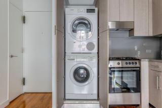 Chelsea studio w elevator wd nr Union Square NYC-1319 - 4