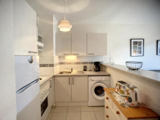 Appartement F2 climatisé avec terrasse, parking privé, à 700m des Thermes de Lamalou-les-Bains - FR-1-451-168 - 8